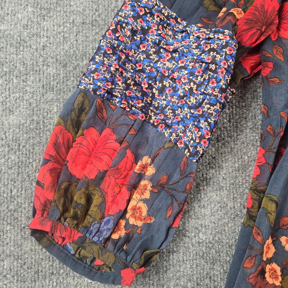 Daniel Rainn Blouse Women Large Blue Red Mixed Floral Smocked Peasant - Picture 5 of 9